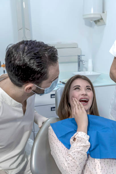 Best Emergency Dental Services for Seniors in Alum Creek, WV